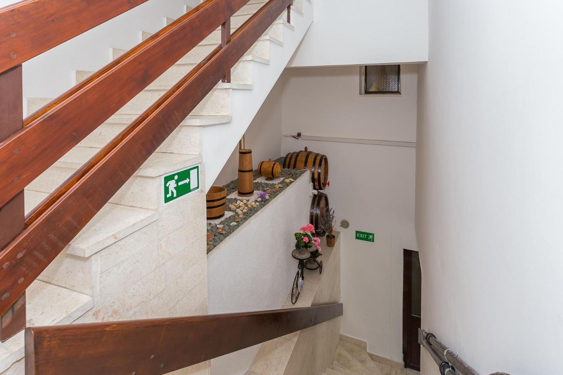 Apartments Verica - 15 M From Beach 크릴로 외부 사진