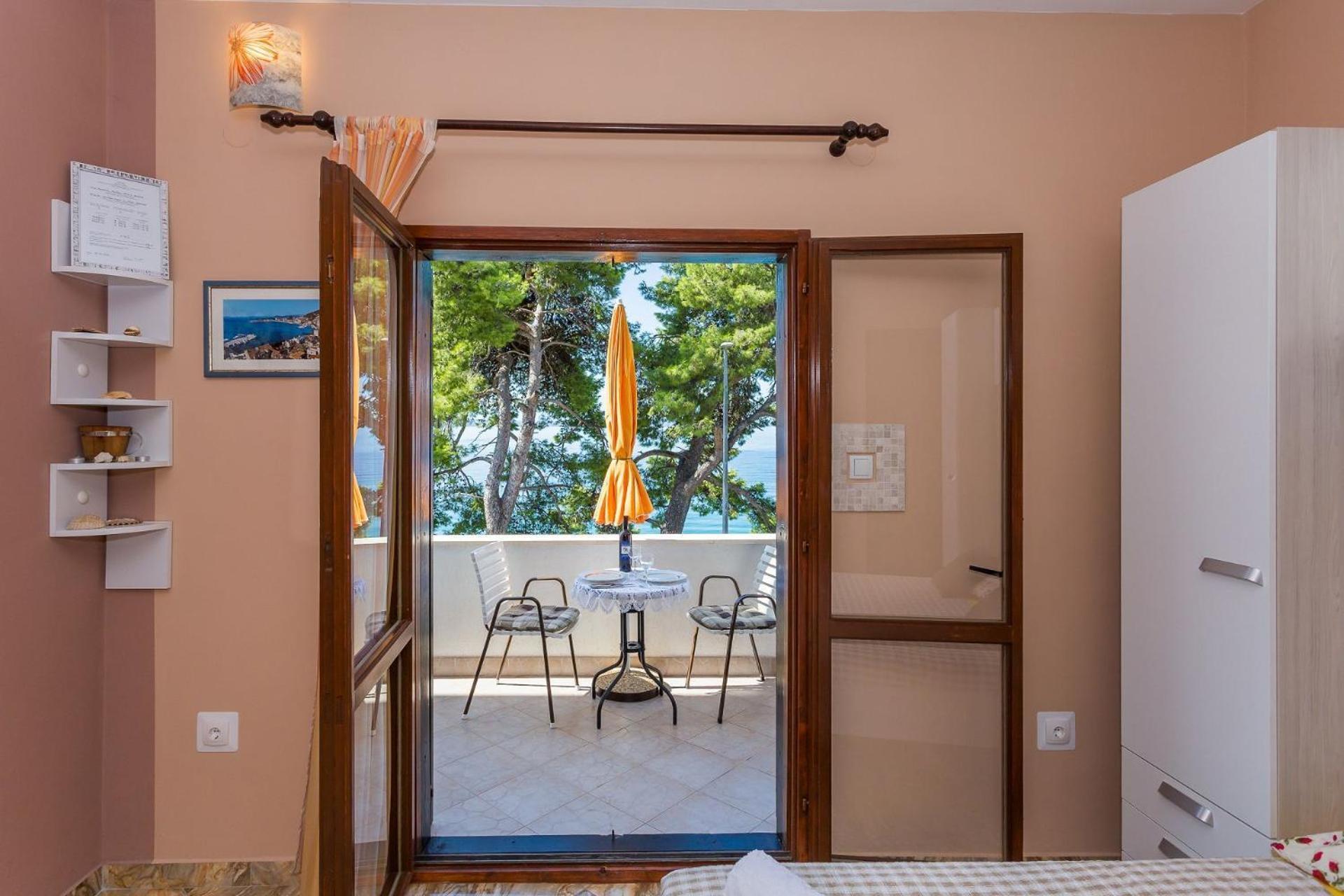 Apartments Verica - 15 M From Beach 크릴로 외부 사진